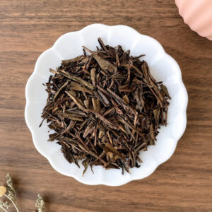 hojicha tea leaves
